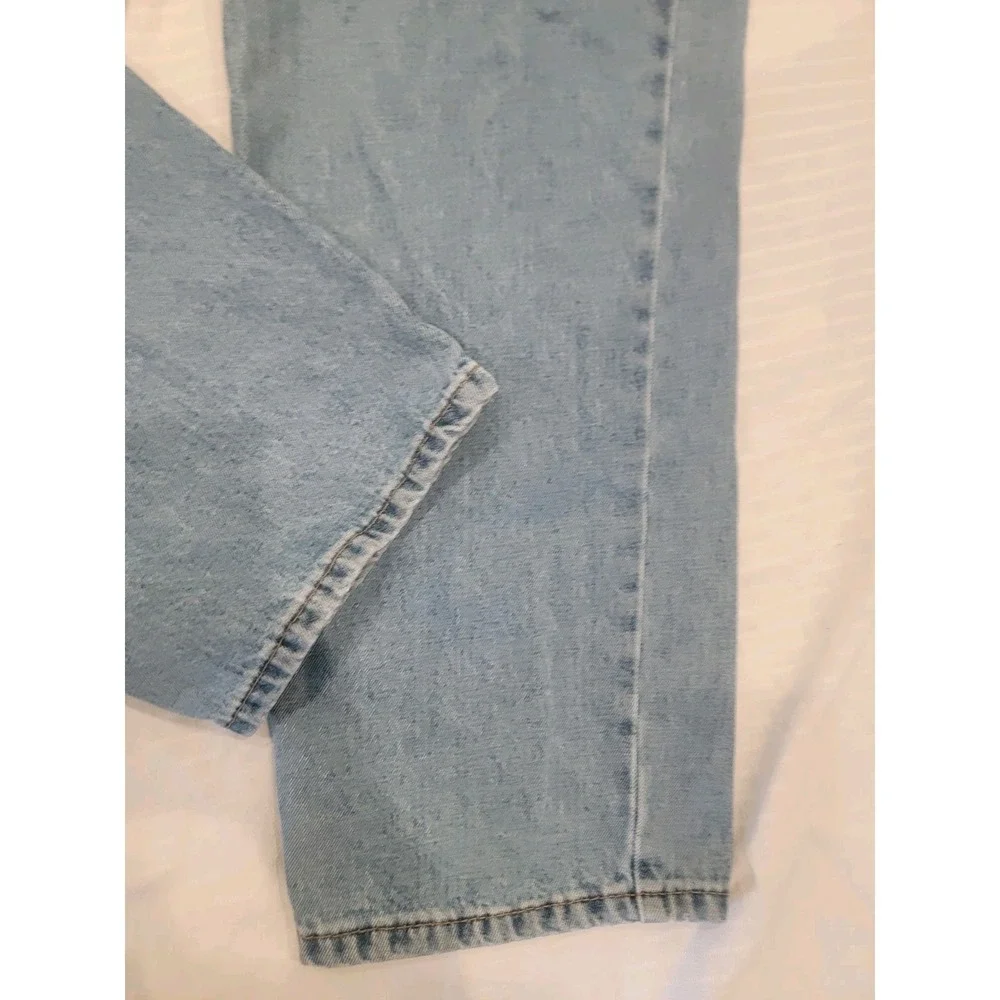 Levi's 550 jeans - Relaxed fit‎ - Men's 40x30 Medium Wash, work or play, EUC
